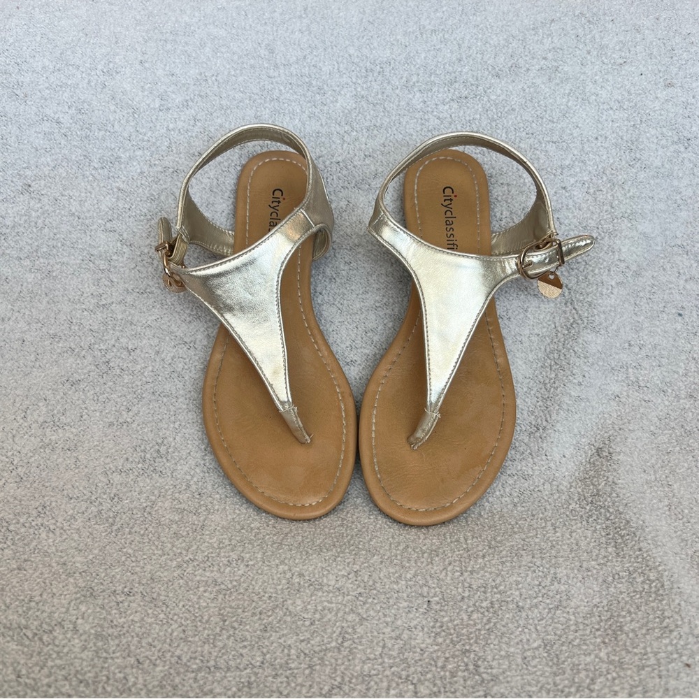 Cityclassified Casual Thong Flat Sandal with Strap-Gold-Women’s 6